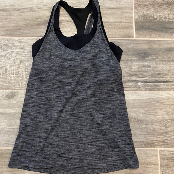 Lululemon Twist And Toil Tank with built in bra - Picture 2 of 4
